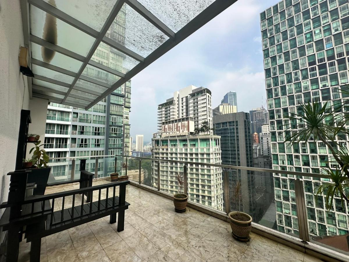 Klcc Suites By Nhb Kuala Lumpur Kültér fotó