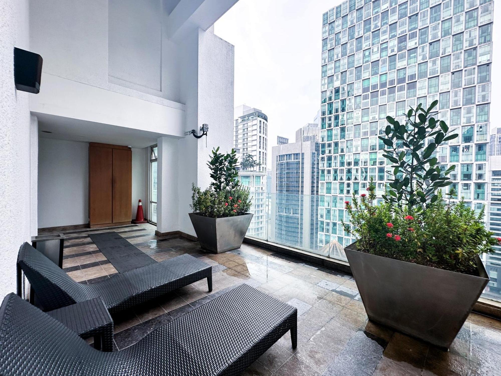 Klcc Suites By Nhb Kuala Lumpur Kültér fotó